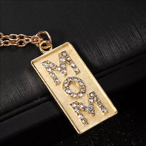 ⭐️MOM necklace - Picture 5 of 5